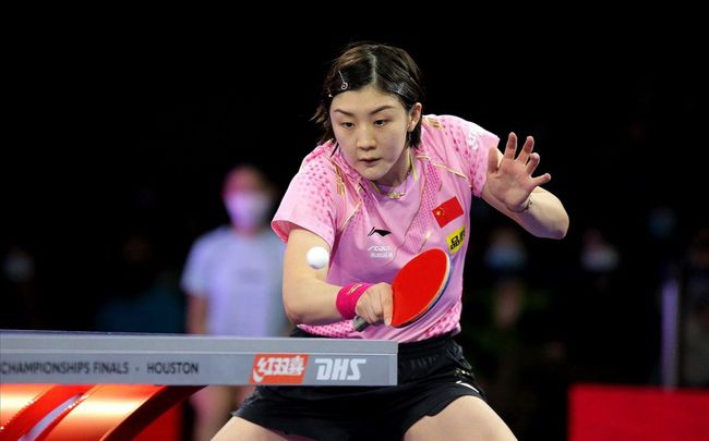 队在人员轮 队在人员轮